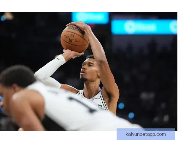 文班亚马自信表态MVP投自己一票与亚历山大争锋各展所长引热议