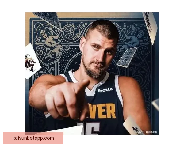 约基奇赛后穿小黄人拖鞋亮相曾COS格鲁角色趣味十足